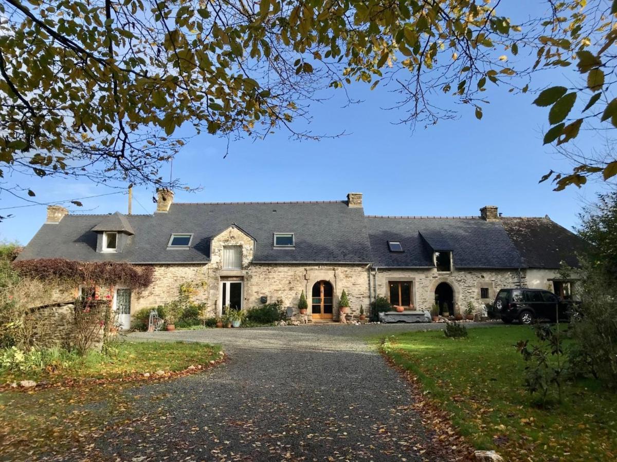 La Ville De Mainguy Josselin Exterior photo