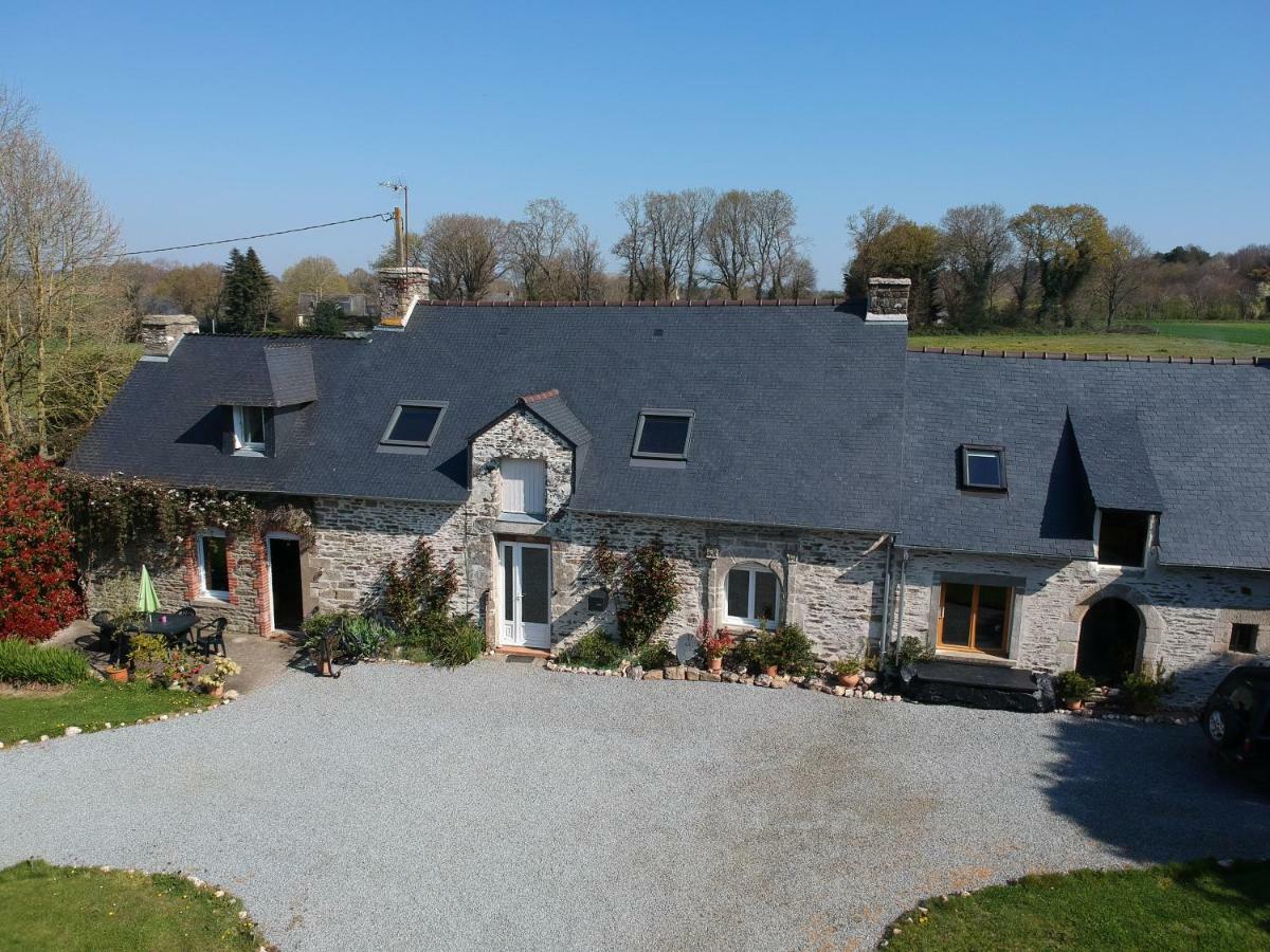 La Ville De Mainguy Josselin Exterior photo